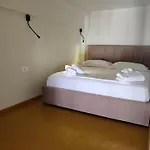 Hana Apartment *