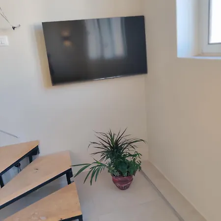 Hana Apartament *